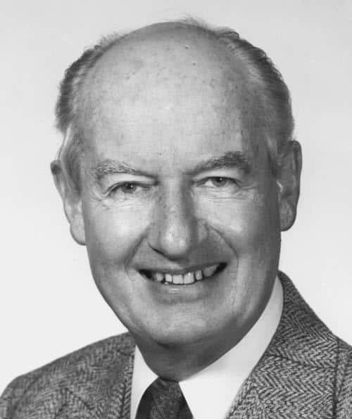 Robert W. Mann '42
